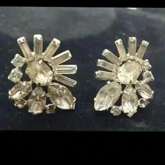 Vintage Earrings Kramer NY Rhinestone Spikey Statement Big Signed Screw back - Picture 1 of 7